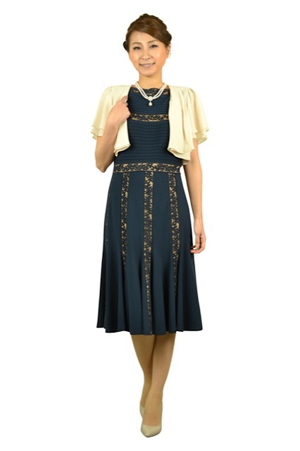 Tadashi Shoji (タダシショウジ) 