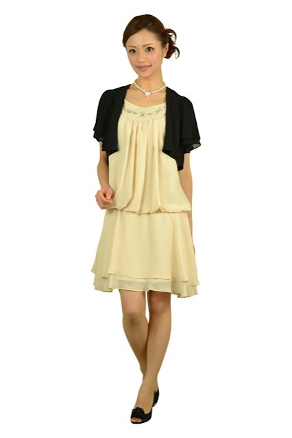 QUEENS COURT (クイーンズコート) 