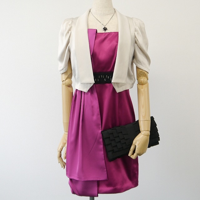 BCBG (ビーシービージー) ビーズ付