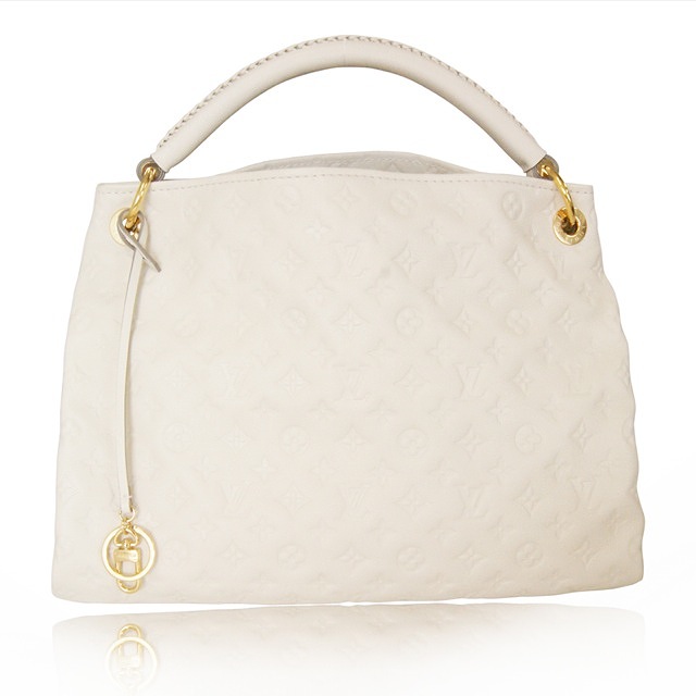 LOUIS VUITTON (ルイヴィトン) モ