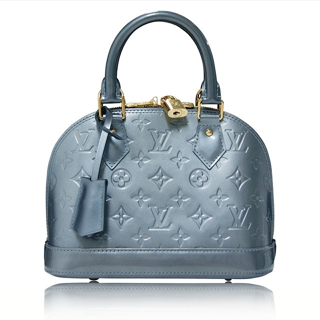 LOUIS VUITTON (ルイヴィトン) ヴ