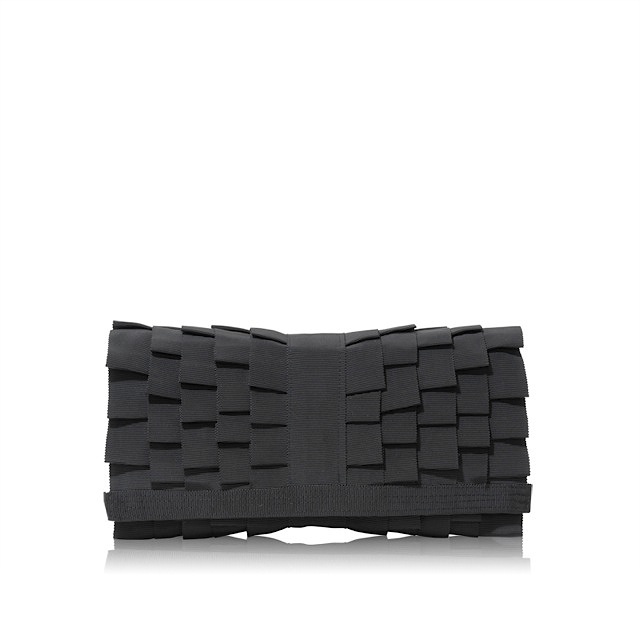 NELLE (ネル) ピーターシャム クラ