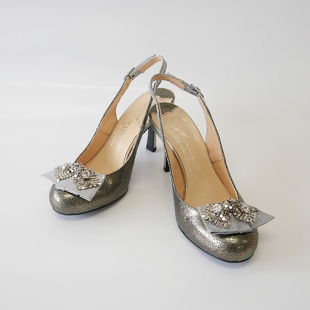 SEVEN TWELVE THIRTY (セヴントゥ