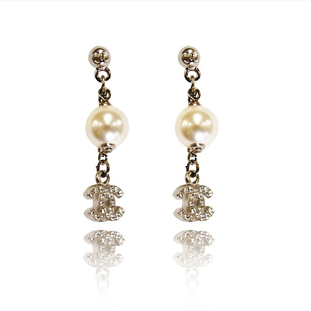 CHANEL (シャネル) CCマーククリス