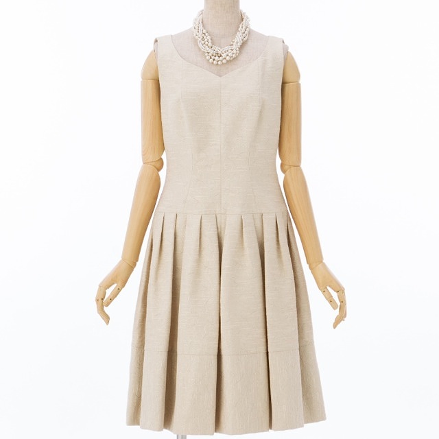 Sbille (シビラ) お花刺繍フレアド