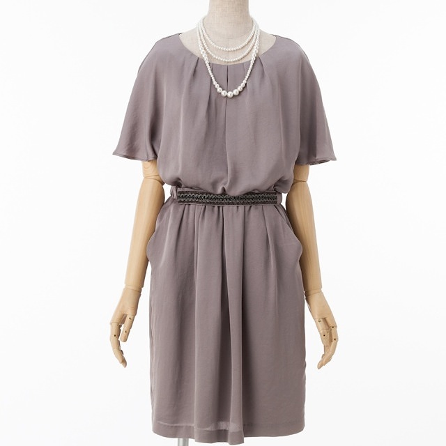 23区 サテンフレアスリーブドレス 