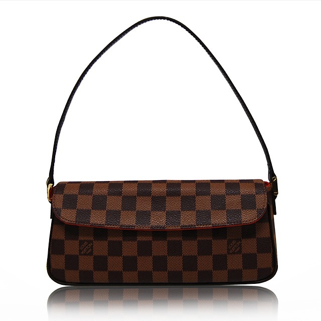 LOUIS VUITTON (ルイヴィトン) ダ