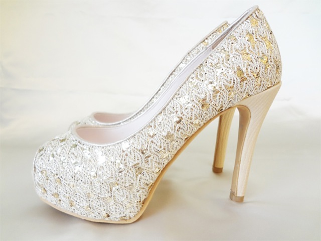 039・ゴールドラメレースパンプス 