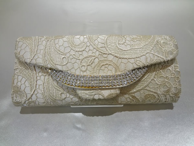 003・白レーススワロ付きクラッチ 