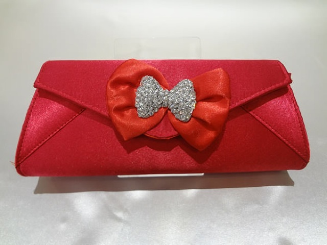 008・赤サテン・スワロリボン付き