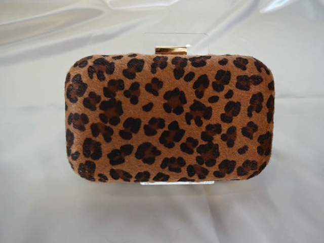 074・レオパード柄クラッチ (ブラ