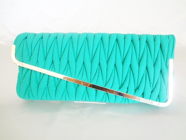 110・グリーンキルティング斜めカ