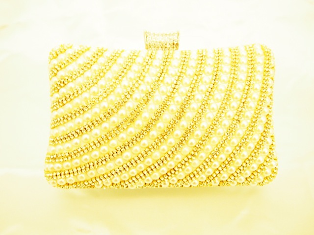 125・ゴールドクラッチバッグ (ゴ