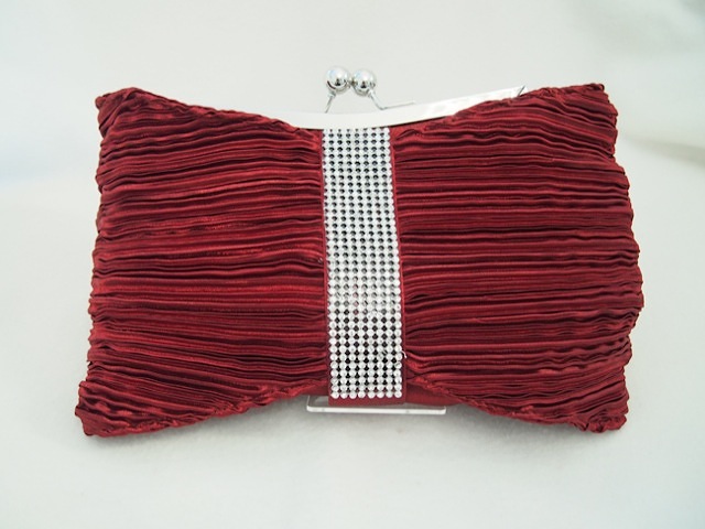 135・ワインレッドリボン型バッグ 