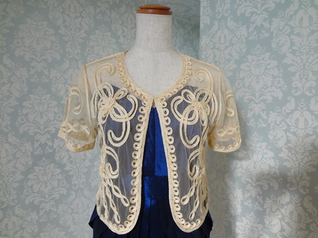 004・ベージュすけるレース半そで