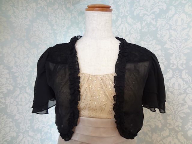 013・ブラックひらひら袖レースボ