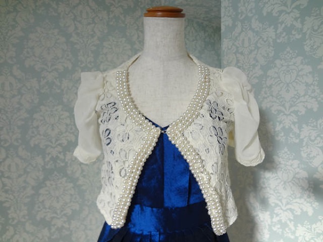 022・白レース丸首パールいっぱい