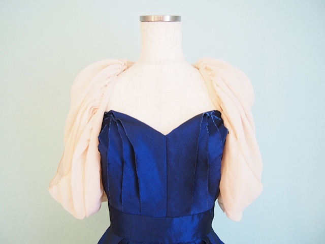 057・ベージュふんわりバルーンボ