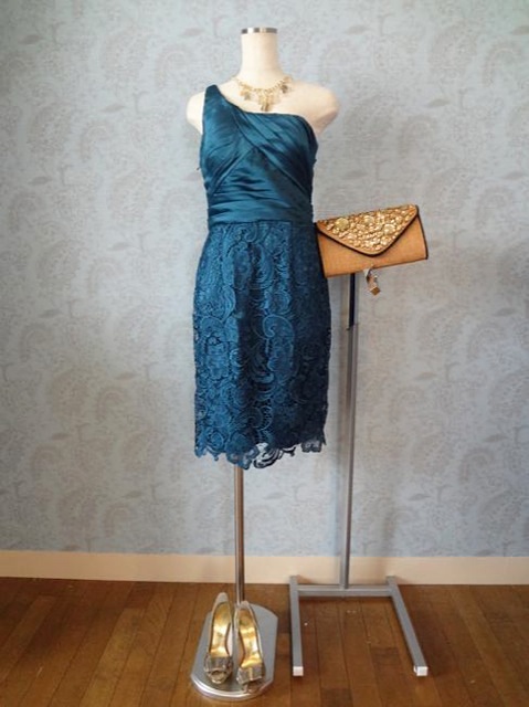 ADRIANNA PAPELL （アドリアナパペ