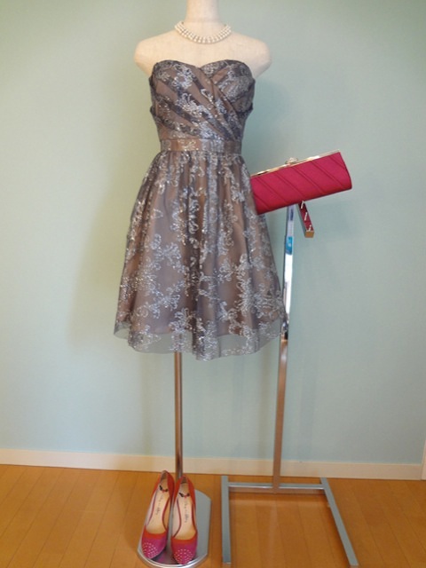 ADRIANNA PAPELL （アドリアナパペ