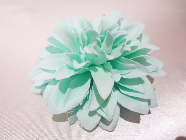 002・ミントグリーン・蓮コサージ