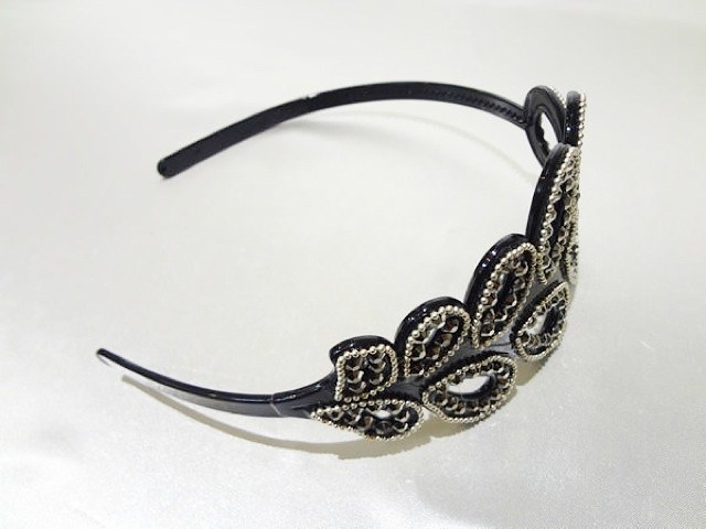 016・黒×雫モチーフスワロ付きカチ