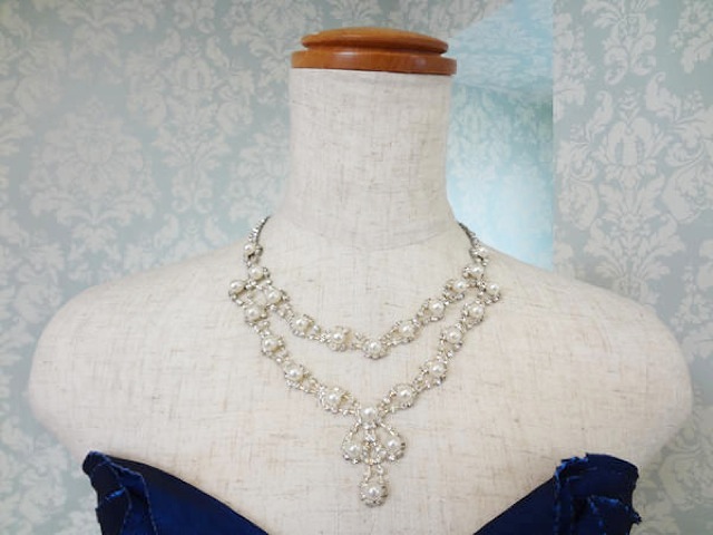 ゴージャス2連シルバーパールネッ