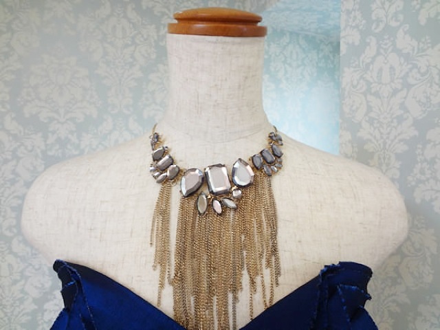 ゴージャスビジューゴールドネック