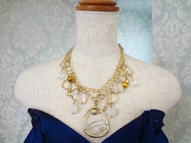 ゴージャスビジューゴールドネック