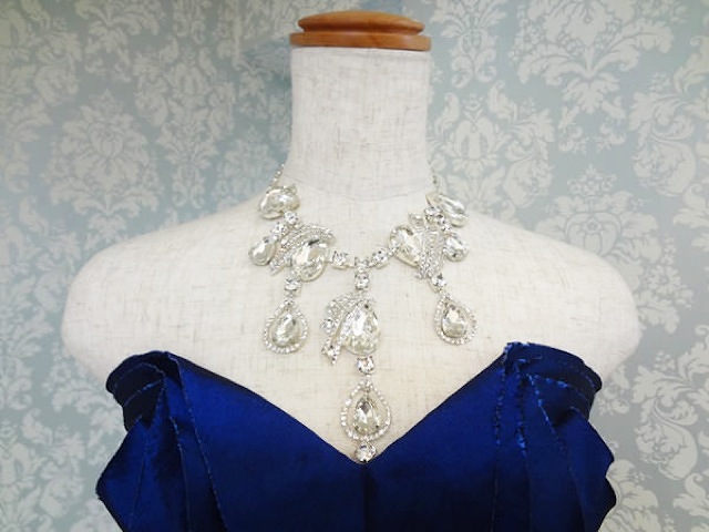 ゴージャスクリアーストーンネック