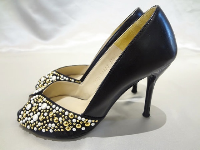 009・黒ゴールドスタッズ×白ストー