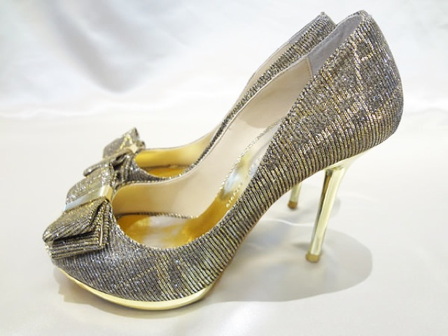 011・ブロンズゴールドラメリボン