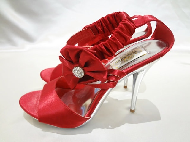 014・サテンサイドお花赤サンダル 