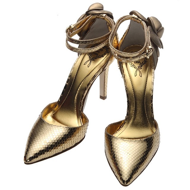 RODO (ロド) パンプス (ゴールド) 