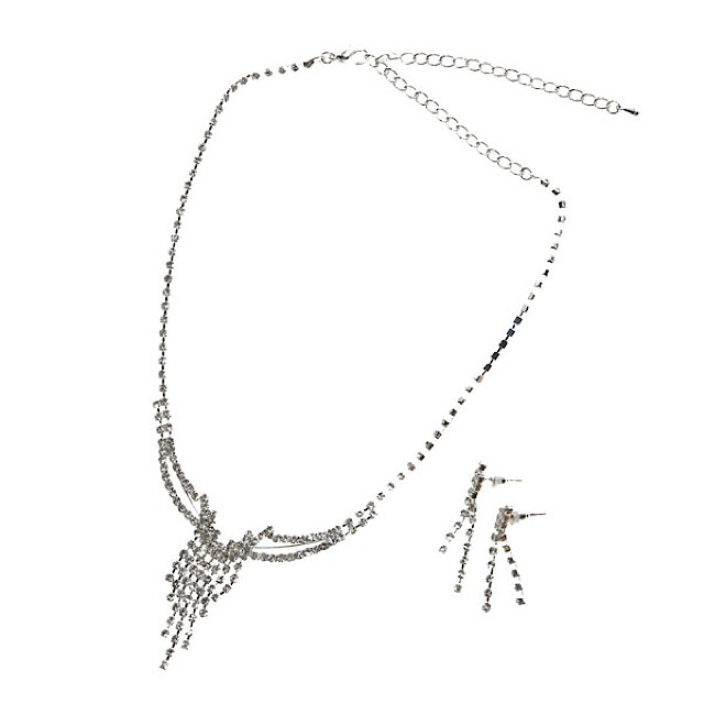 ネックレス＆ピアスセット (シルバ