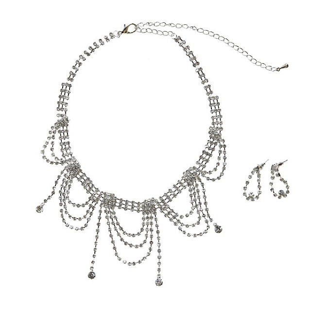 ネックレス＆ピアスセット (シルバ