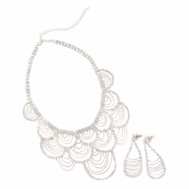 ネックレス＆ピアス (シルバー)