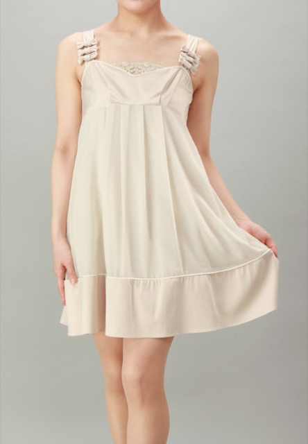 VICTORIA WEBB" ( ヴィクトリア ウ