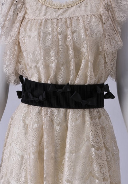 miu miu (ミュウミュウ) 光沢が上