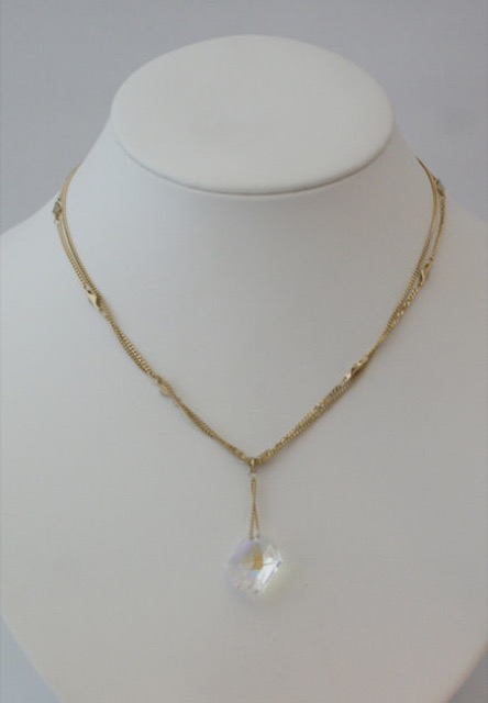 anonymous (アノニマス) 胸元に大