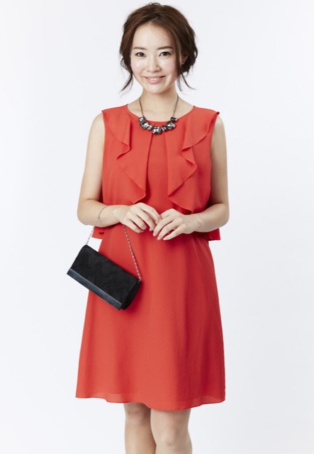 allureville (アルアバイル) 胸元