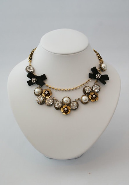 BETSEY JOHNSON (ベッツィージョン