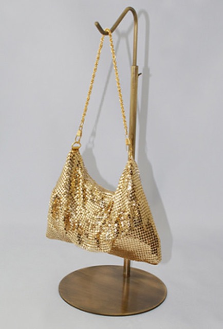 ships (シップス) ゴールド一色!ス