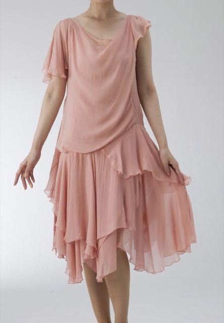 ANTEPRIMA (アンテプリマ) 動くた