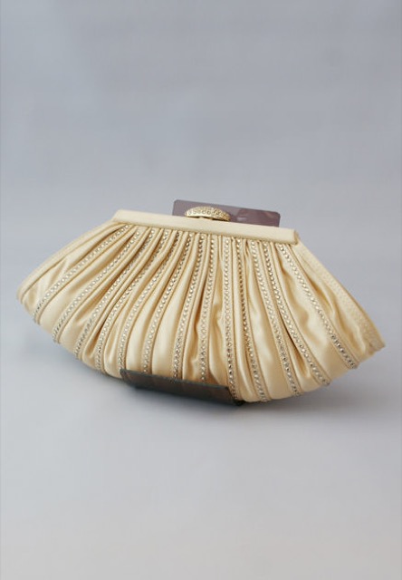 RODO (ロド) シェル型のラインスト