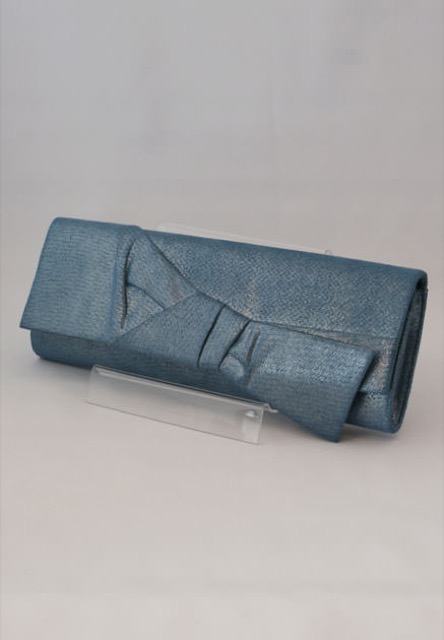 RODO (ロド) 細身シルエットのアシ