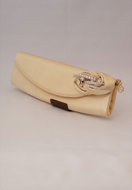 RODO (ロド) ビジューのフラワーモ