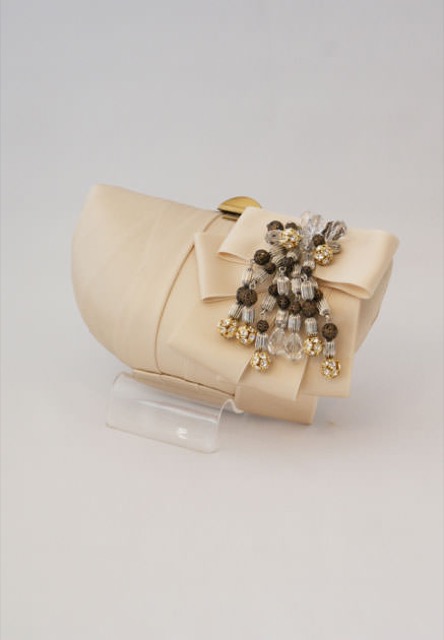 RODO (ロド) 揺れる大振りビジュー